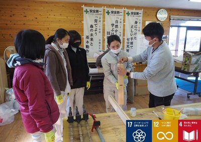 R03.02.25 群馬県立農林大学校の生徒さんが、木工実習に訪れました。